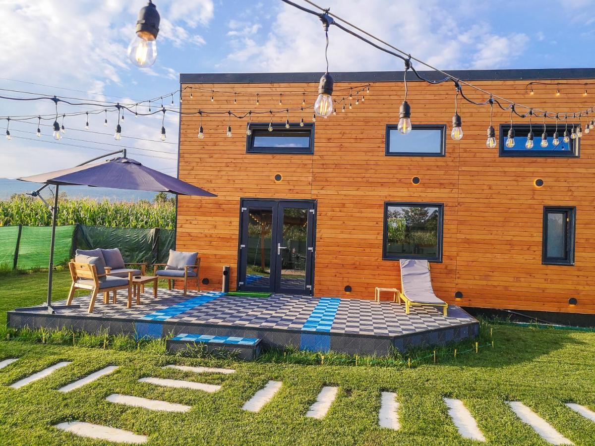Hotel Tiny House - Baia de Fier Exterior foto
